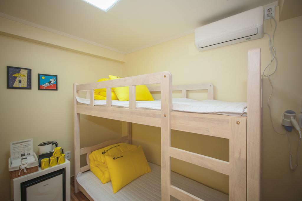 24 Guesthouse Haeundae Premier Busan Room photo
